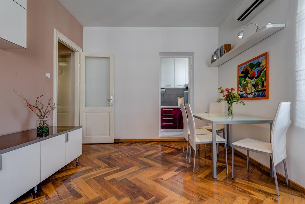 Apartman Lana *